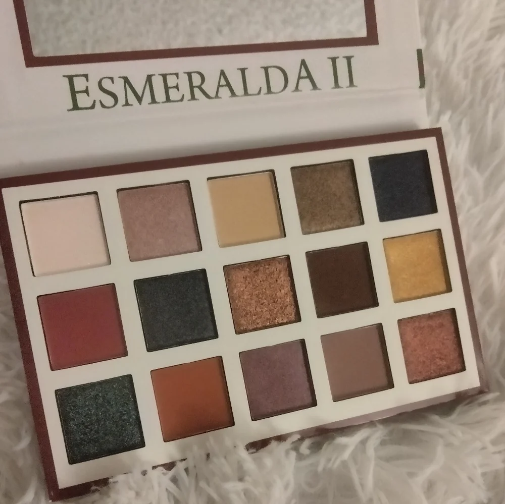 🆕 Esmeralda II Eyeshadow Palette 🎨